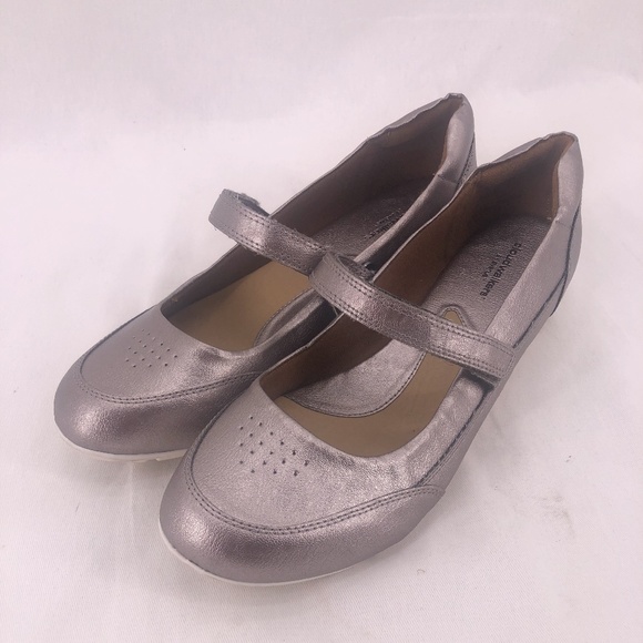 Cloudwalkers by Avenue Province Metallic Mary Jane Flats - Picture 1 of 7